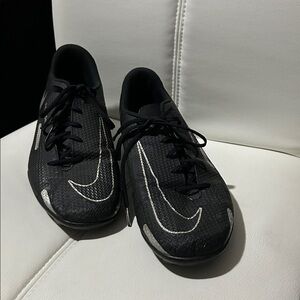 Nike Black and White Sneakers